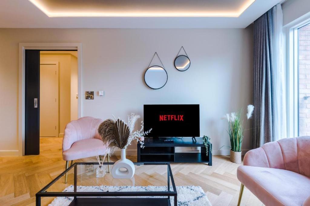 Exquisite Central York Abode Sleeps 6! Luaran gambar