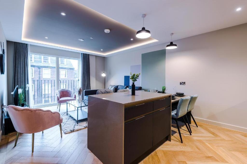Exquisite Central York Abode Sleeps 6! Luaran gambar