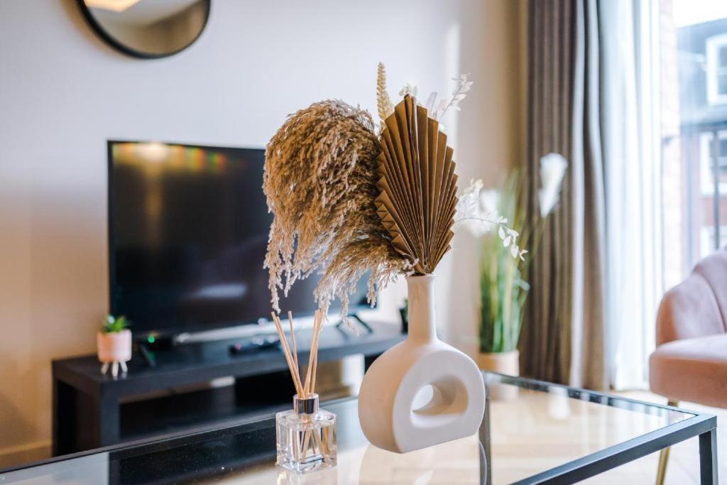 Exquisite Central York Abode Sleeps 6! Luaran gambar